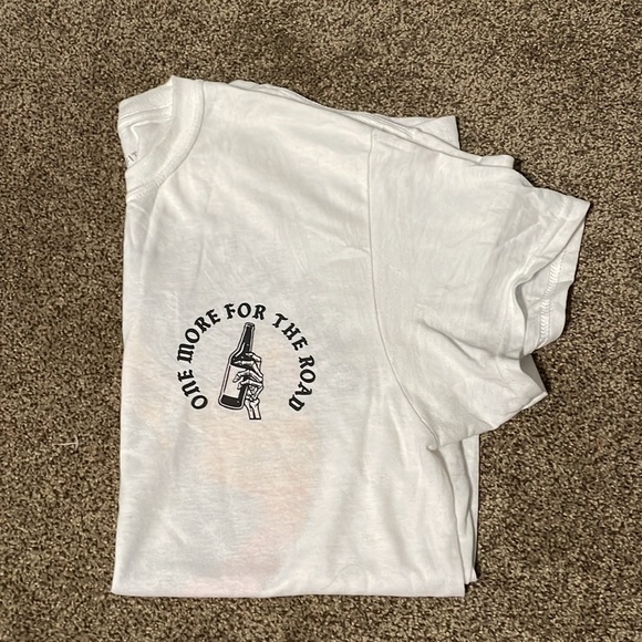 Random shirts. - Picture 7 of 8